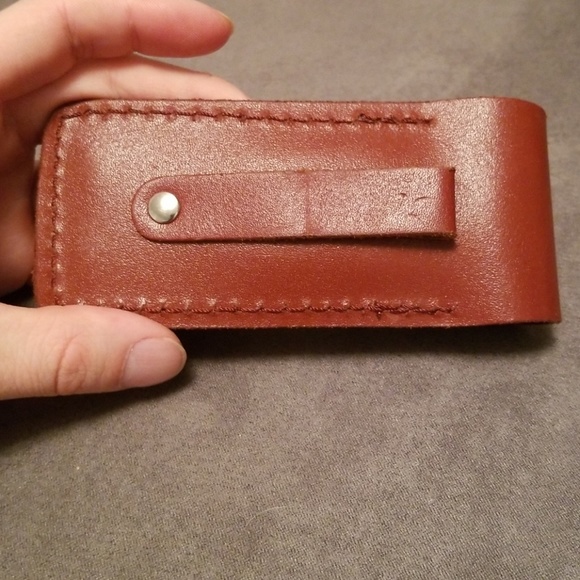 Accessory - Picture 6 of 6